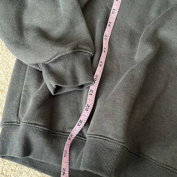 “Vinyl Icons- AC/DC Crew Neck sweatshirt medium” - Picture 4 of 6